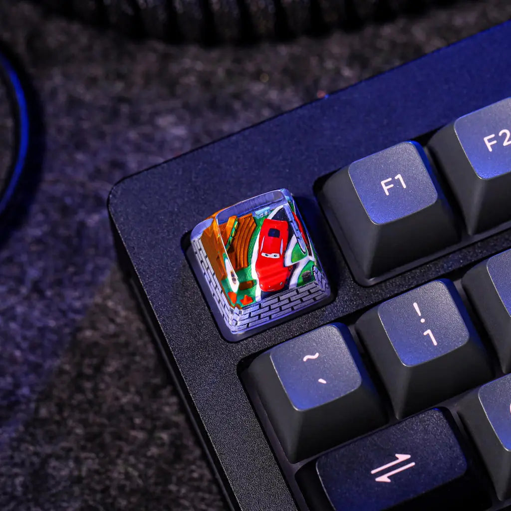 Lightning McQueen Artisan Keycap – Speed, Style & Story at Your Fingertips