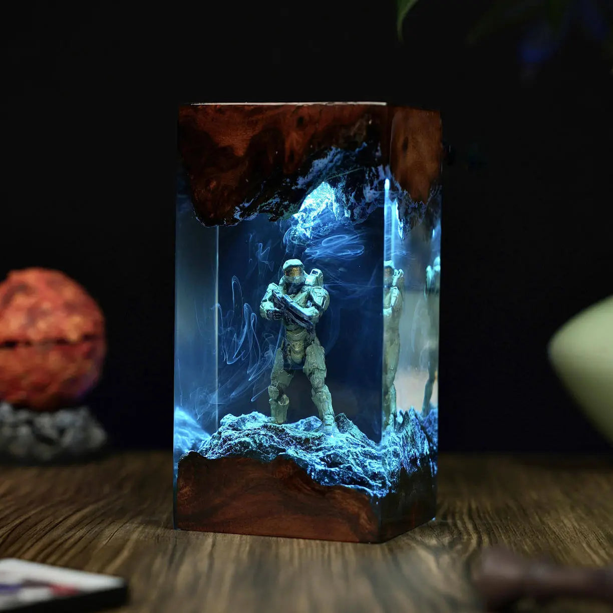Halo: The Master Chief Collection Lamp – Illuminate the Legend