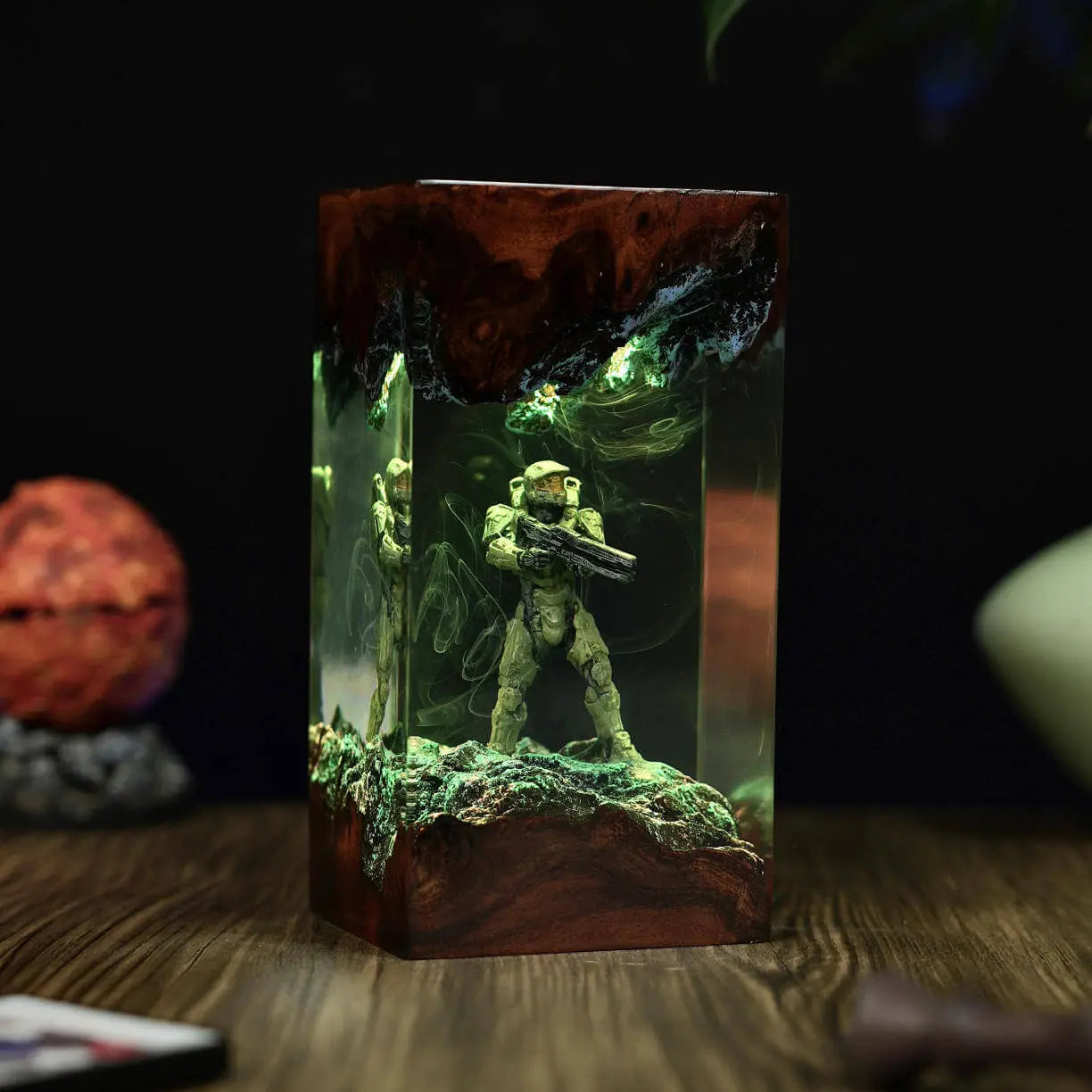 Halo: The Master Chief Collection Lamp – Illuminate the Legend