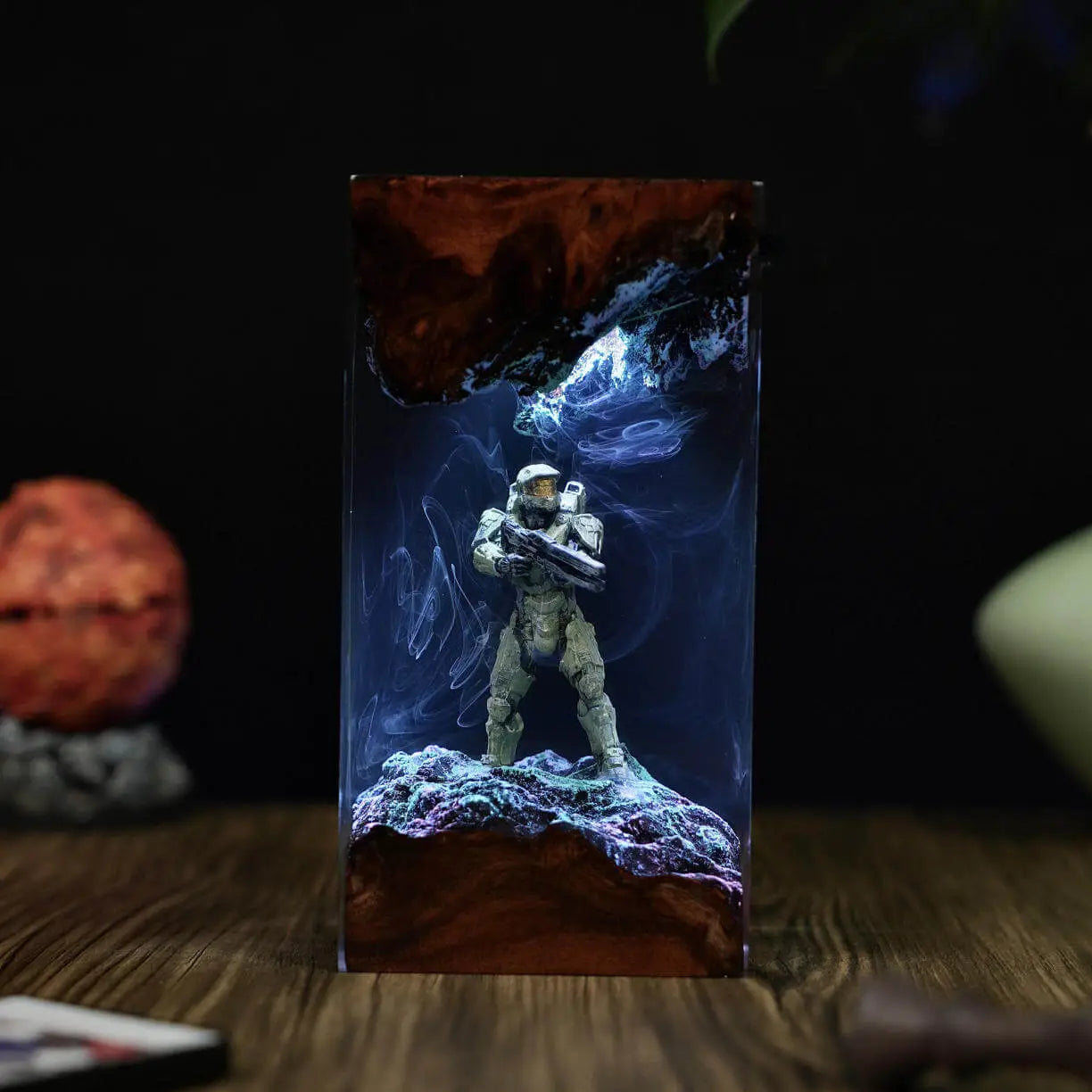 Halo: The Master Chief Collection Lamp – Illuminate the Legend