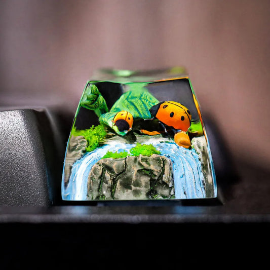 Ladybug Artisan Keycap – Handcrafted Symbol of Luck and Nature